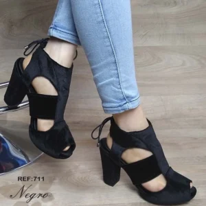 711 Negro terciopelo
