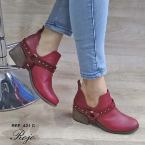 421 Rojo Correa
