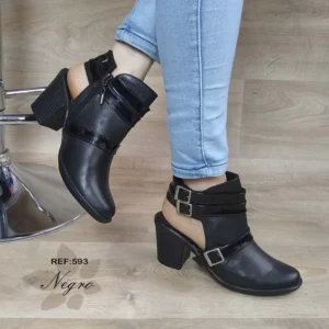 593 Negro